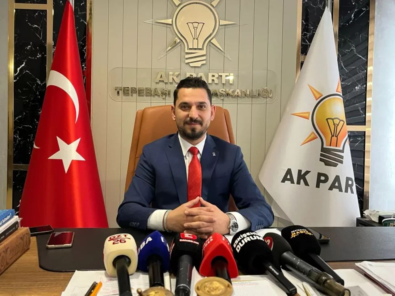 AK Parti’den sert çıkış: “Otobüsler çöpe mi gidecek?"