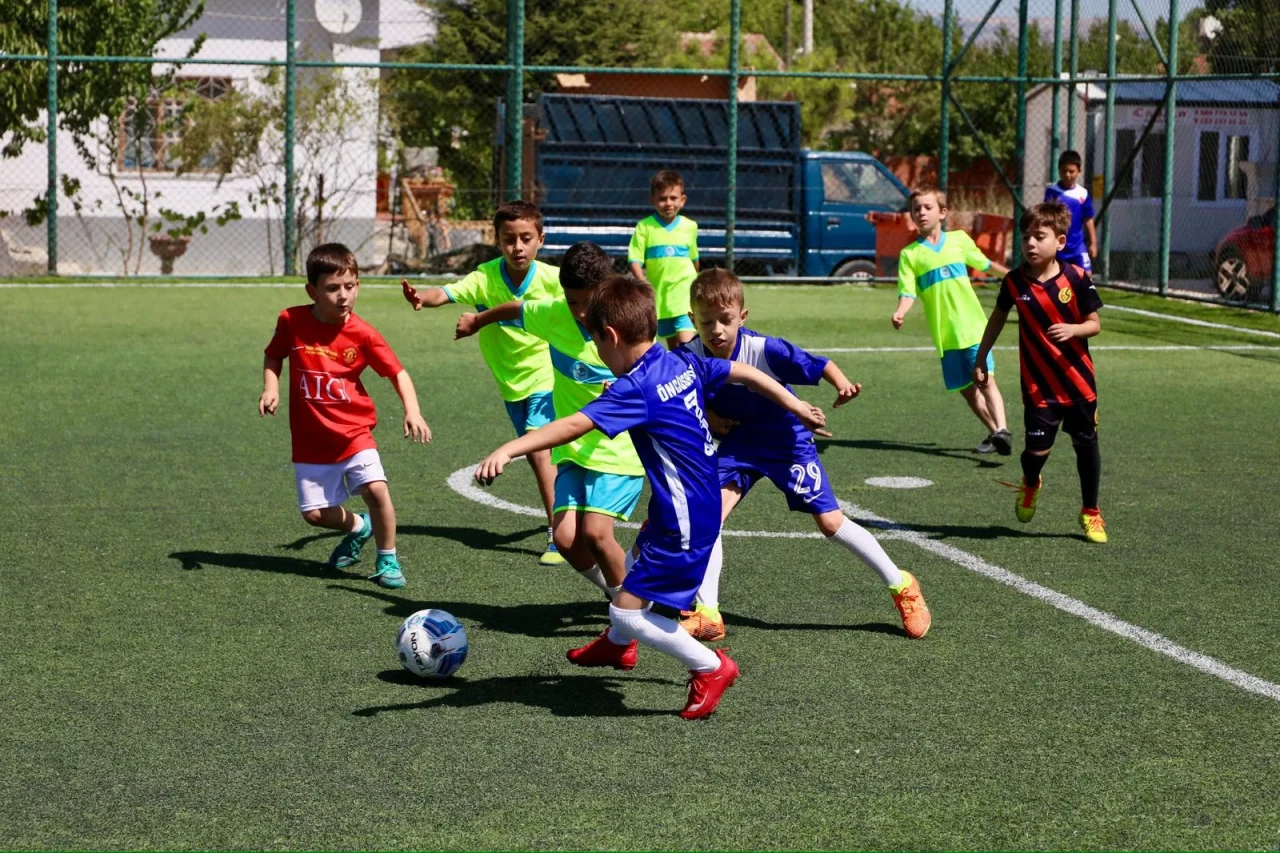 Odunpazarı Belediyesi’nden Çocuklara Futbol Kış Okulu Başlıyor