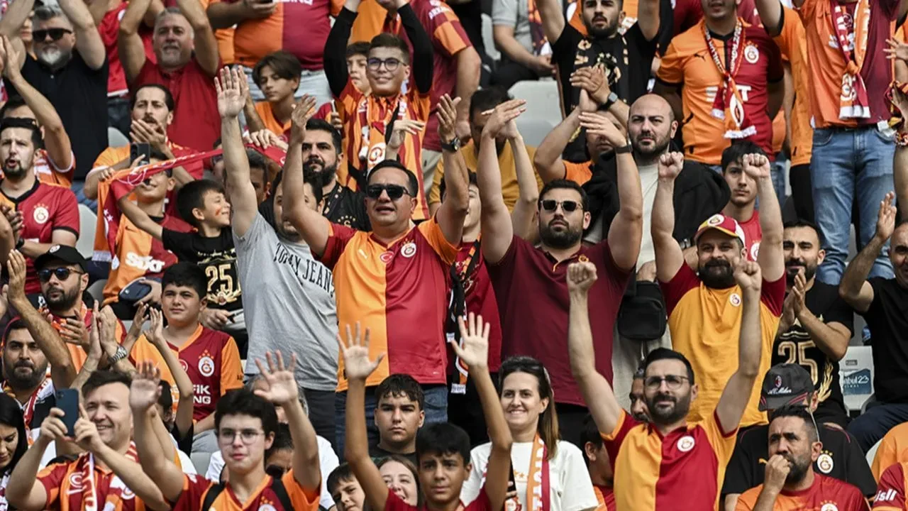 Galatasaray - Frankfurt Maçı Ne Zaman, Saat Kaçta ve Hangi Kanalda? Şifresiz Yayın Detayları