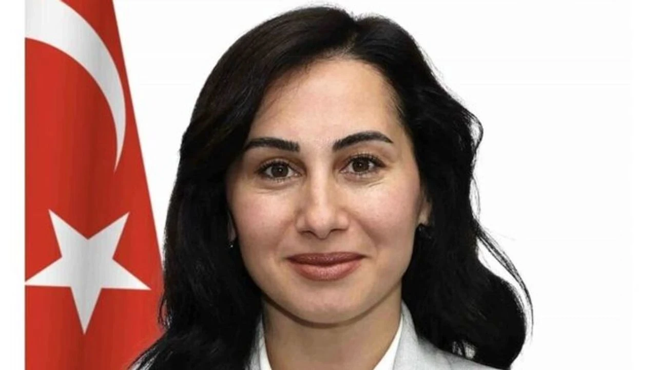 Beykoz Başkan Vekili Özlem Vural Gürzel Kimdir, CHP’den Neden İstifa Etti?
