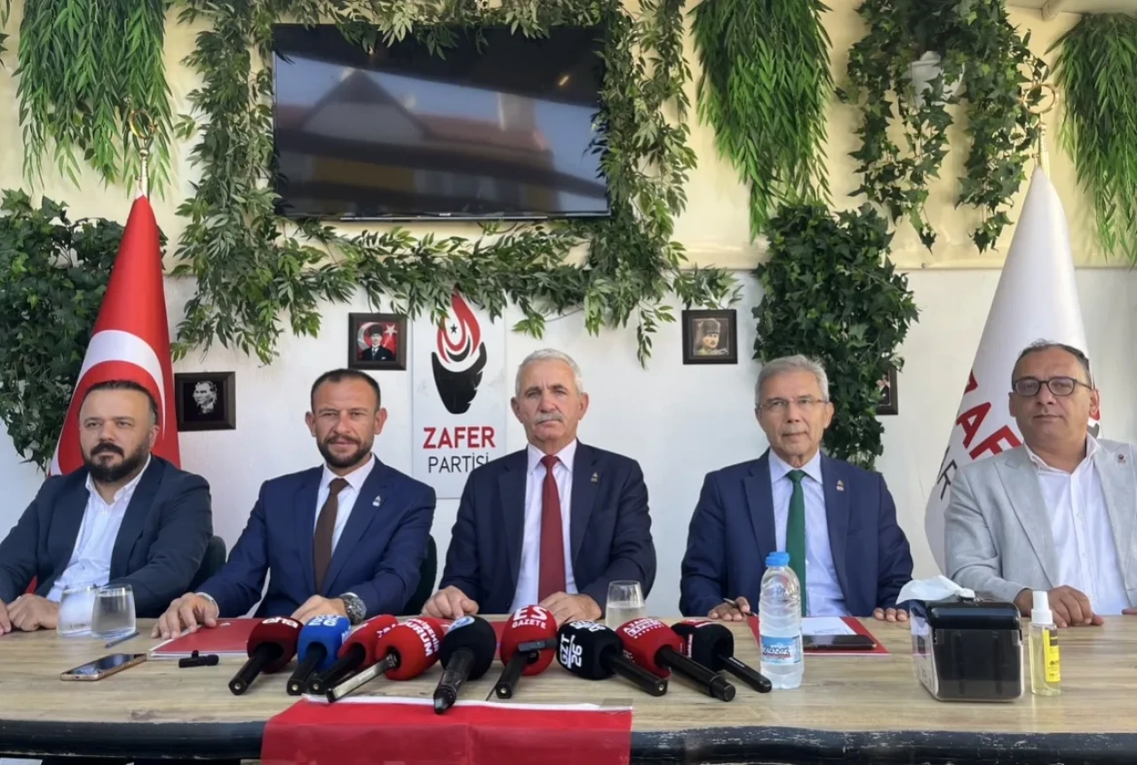 Zafer Partisi’nden uyarı: “Ülke çok tehlikeli günlerden geçiyor”