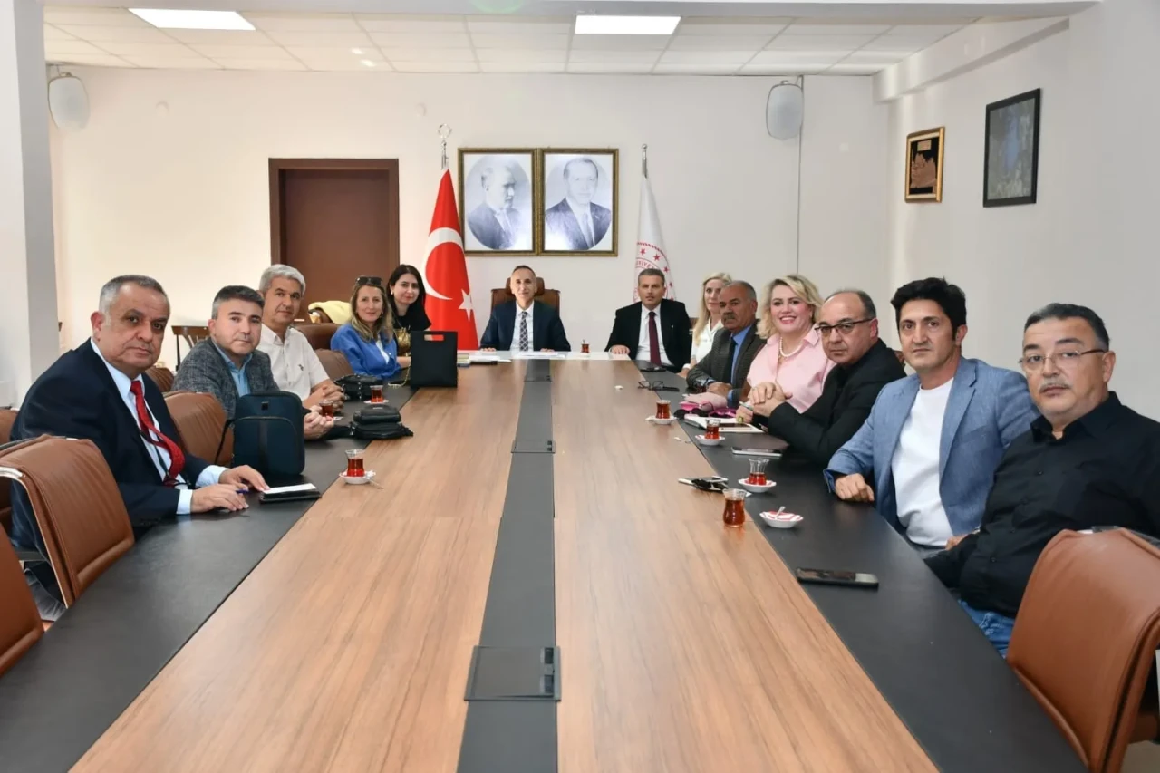 Eskişehir’de ‘Bilge Aileden Bilinçli Topluma Projesi’ İçin Hazırlık Toplantısı Yapıldı