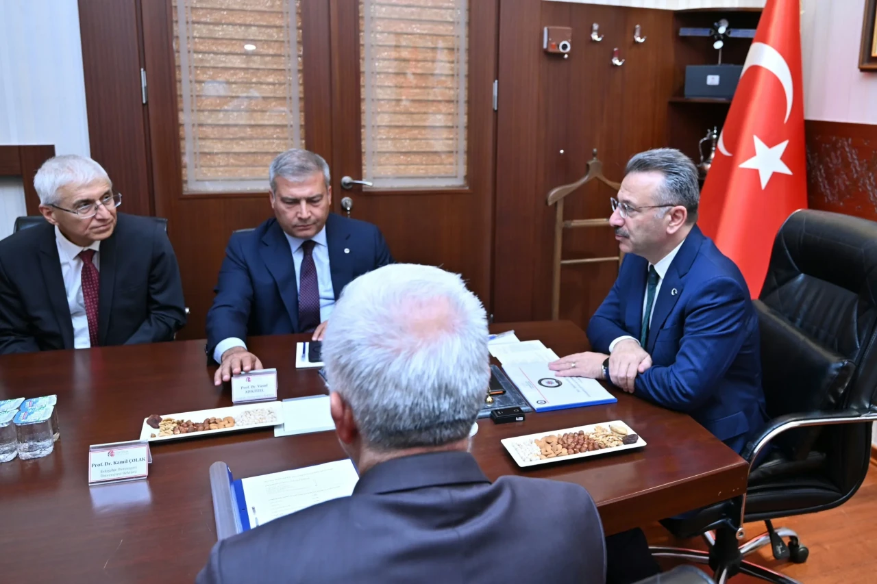 Eskişehir'de Üniversitelerde Güvenlik İçin Koordinasyon Toplantısı Düzenlendi