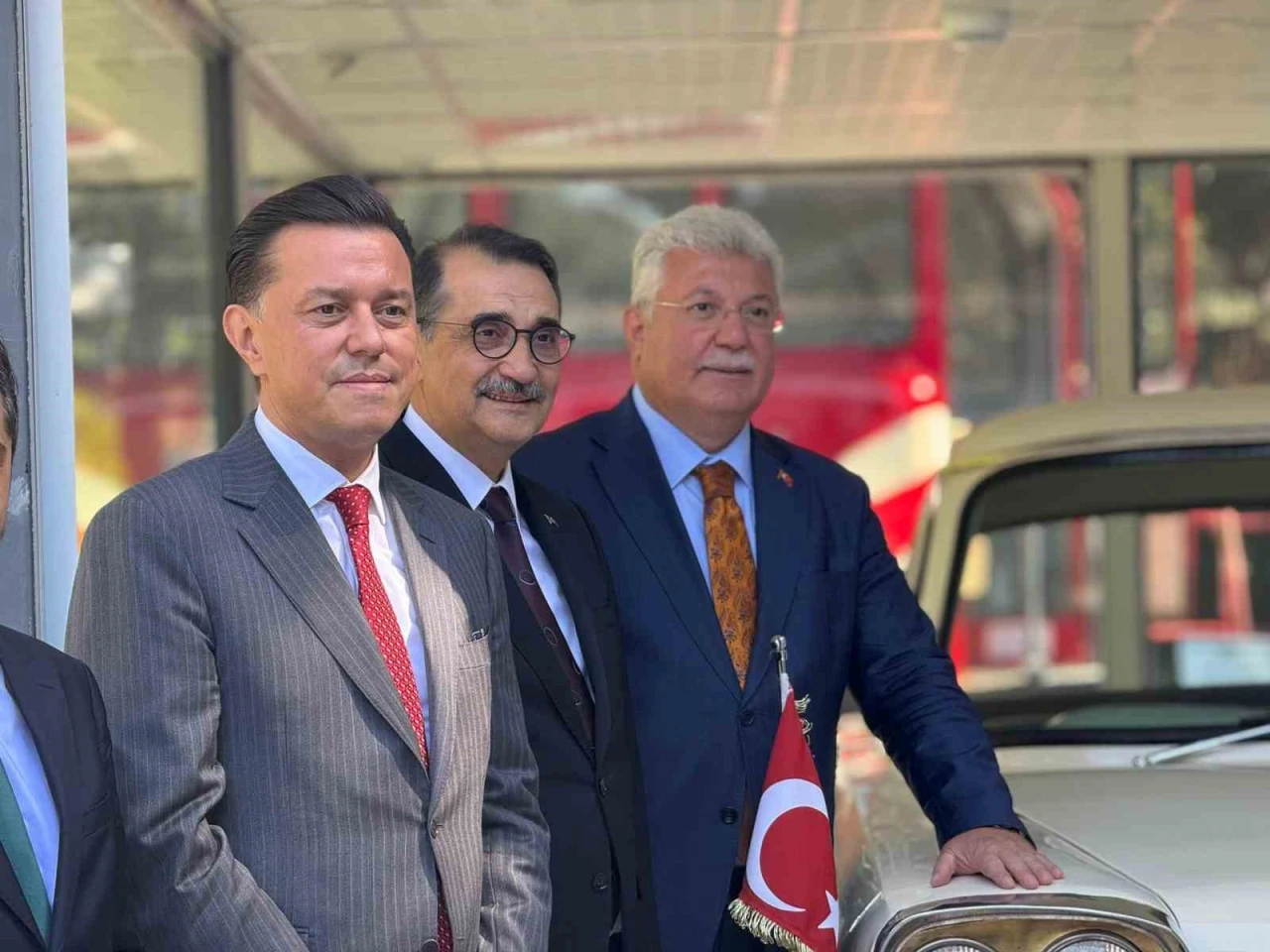 Hatipoğlu, TÜRASAŞ’ta projeleri inceledi
