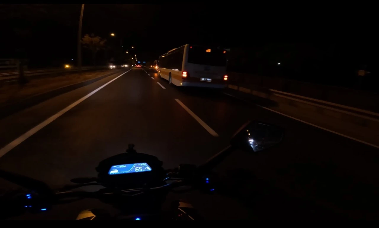 Belediye Otobüsü Yayaya Çarptı: Vatandaş Ağır Yaralı