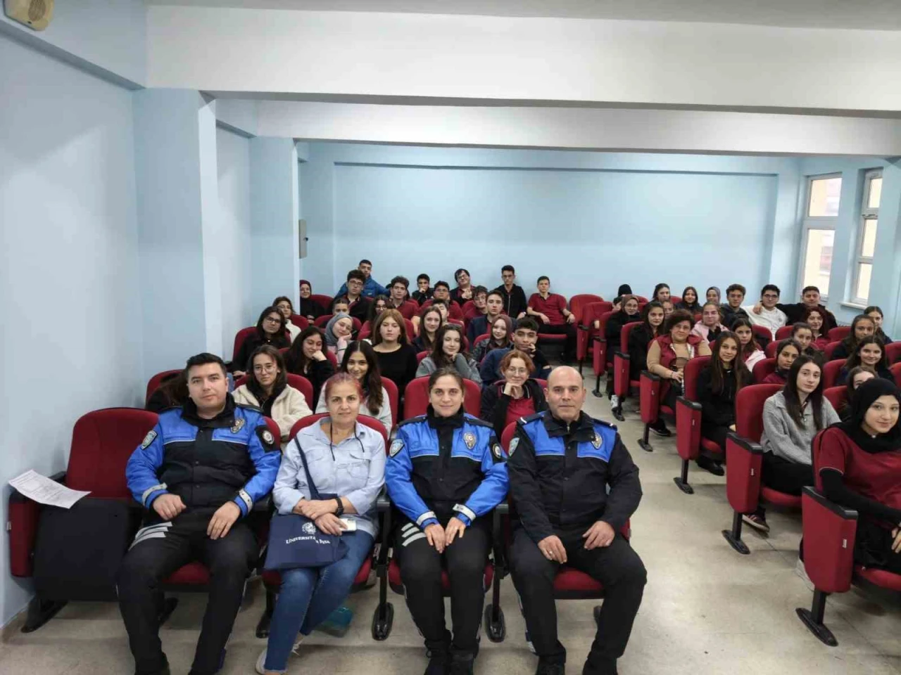 Afyonkarahisar’da Liselilere Polislik Mesleği Tanıtıldı