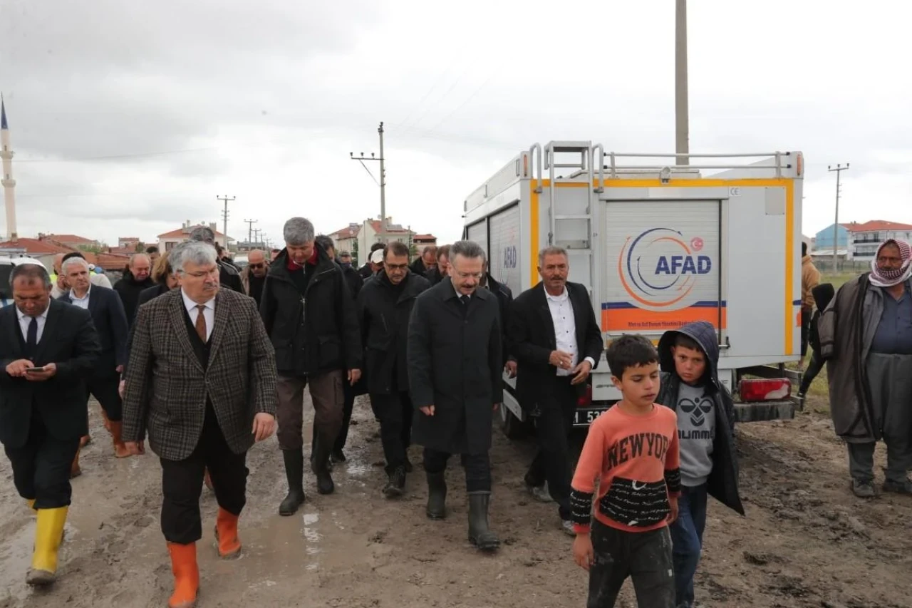 Vali Aksoy Dolu Yağışının Hasarını Yerinde İnceledi