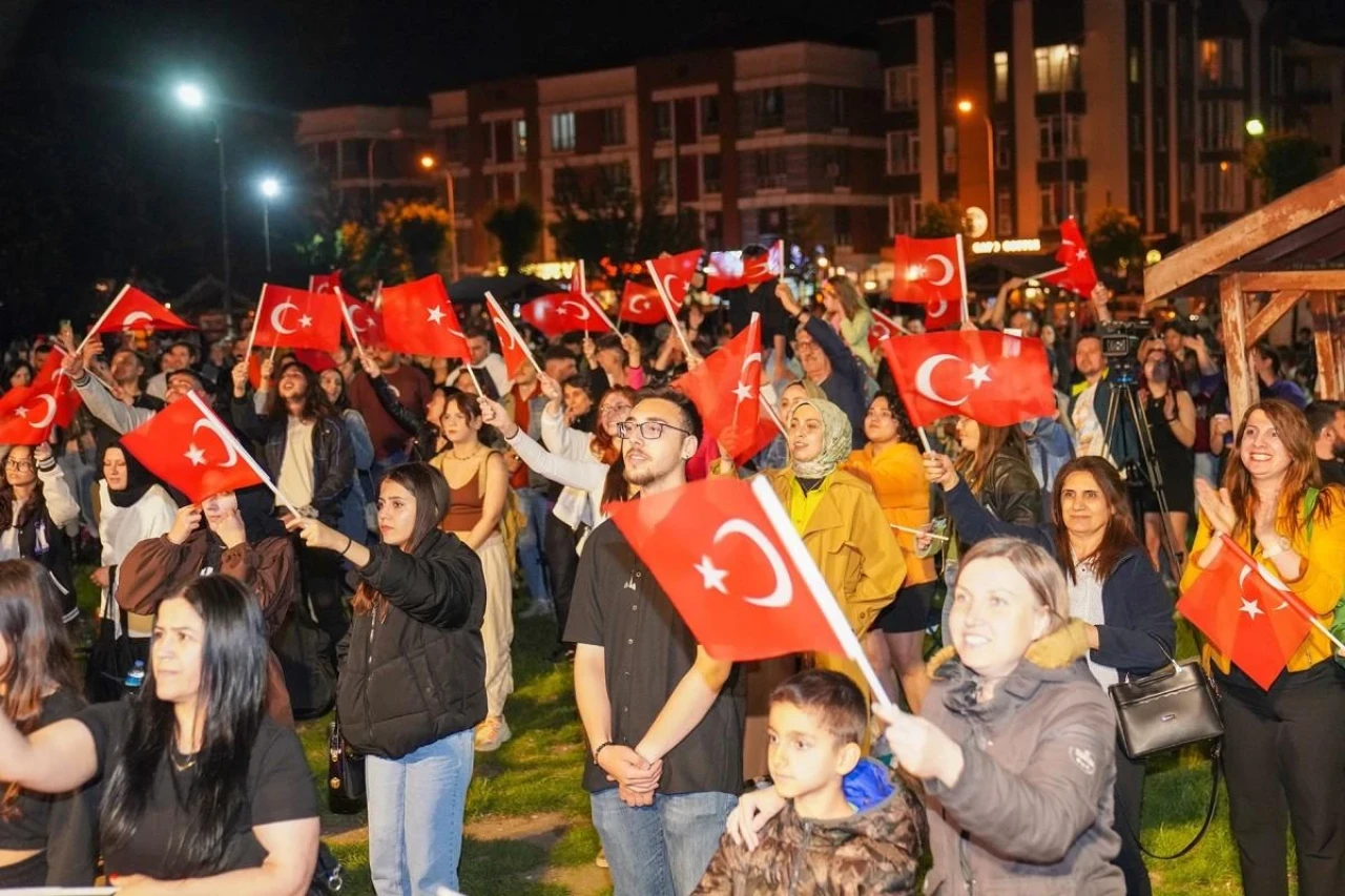 Eskişehir 19 Mayıs&#8217;ı Coşkuyla Kutladı