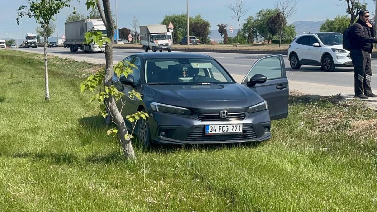 Araçta Sara Krizi Geçirip Yoldan Çıktı