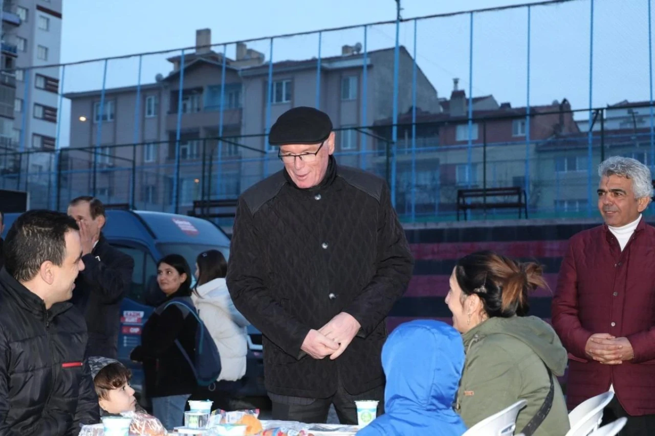 Kurt’tan Büyükdere’ye dev iftar sofrası