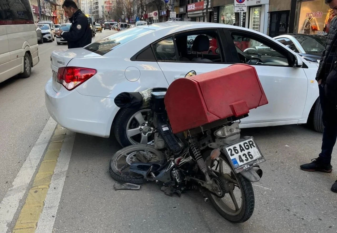 Eskişehir&#8217;de Motosiklet Hurdaya Döndü