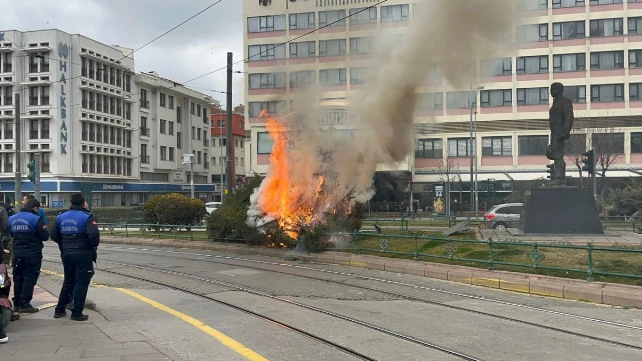 Eskişehir&#8217;in Merkezinde Yangın Çıkaran Çocuklar Yakalandı