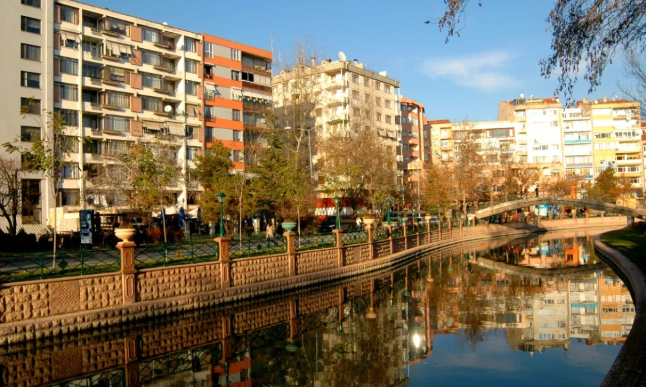 Eskişehir&#8217;de Tartışma Yaratan Olay!