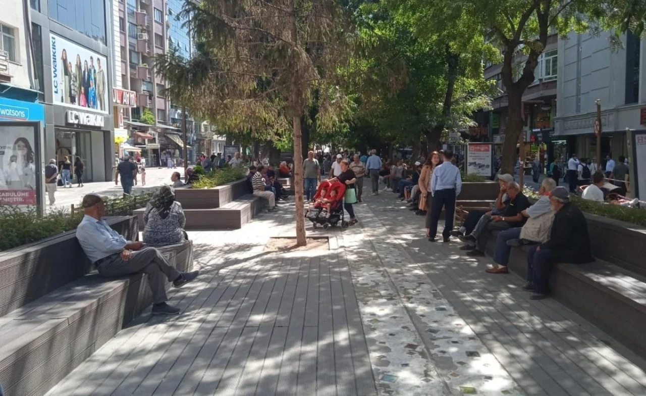 Eskişehir Yeni Haftaya Güneşli Başladı