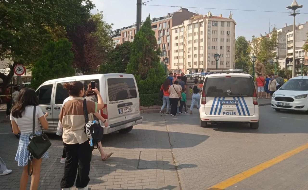 Eskişehir&#8217;de Yine Bomba Paniği!