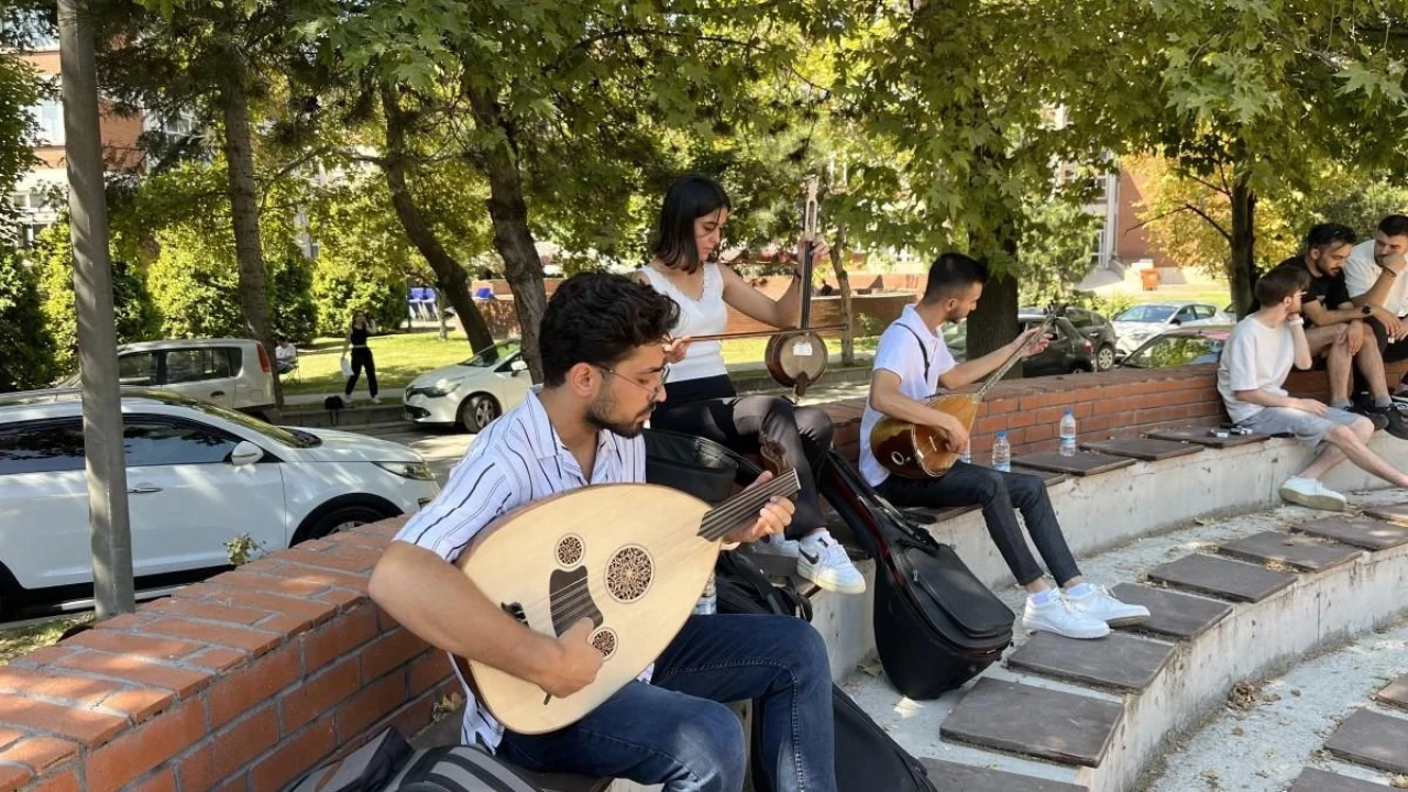 Eskişehir&#8217;de Konservatuvar Mülakatı Öncesi Heyecan