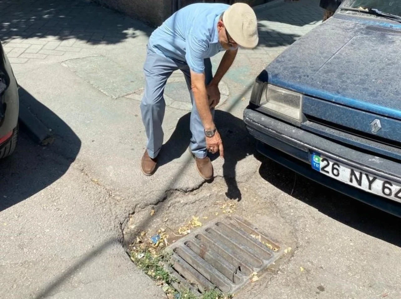 Eskişehir&#8217;de O Mahallenin Sorununu Muhtar Anlattı