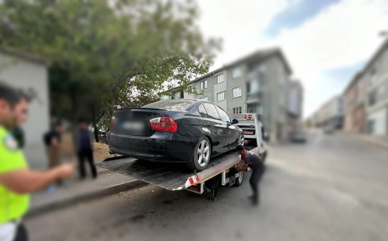 Eskişehir&#8217;de Drift Yapan Araç Sürücüsüne Yüklü Ceza!