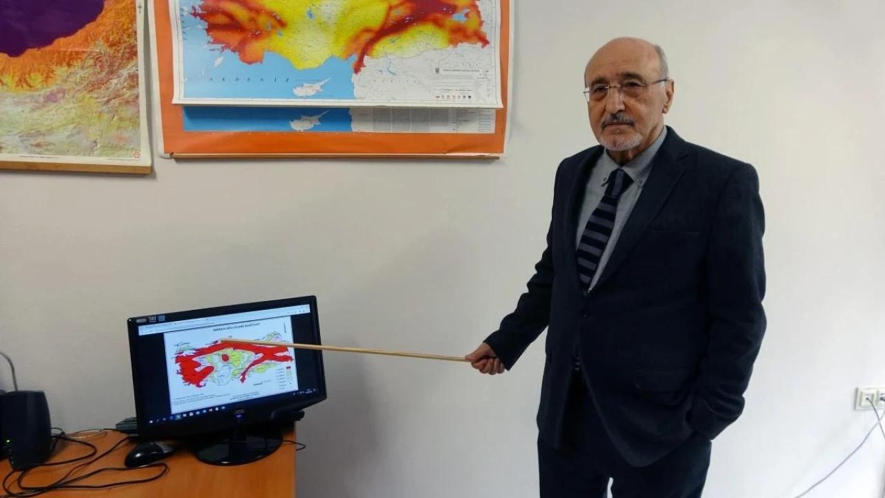Prof. Dr. Bektaş&#8217;tan Daha Büyük Deprem Uyarısı!