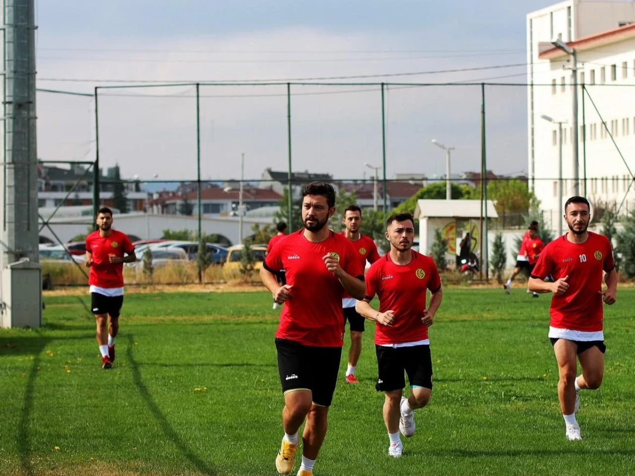 Eskişehirspor Yeni Sezon Antrenmanlarına Başladı