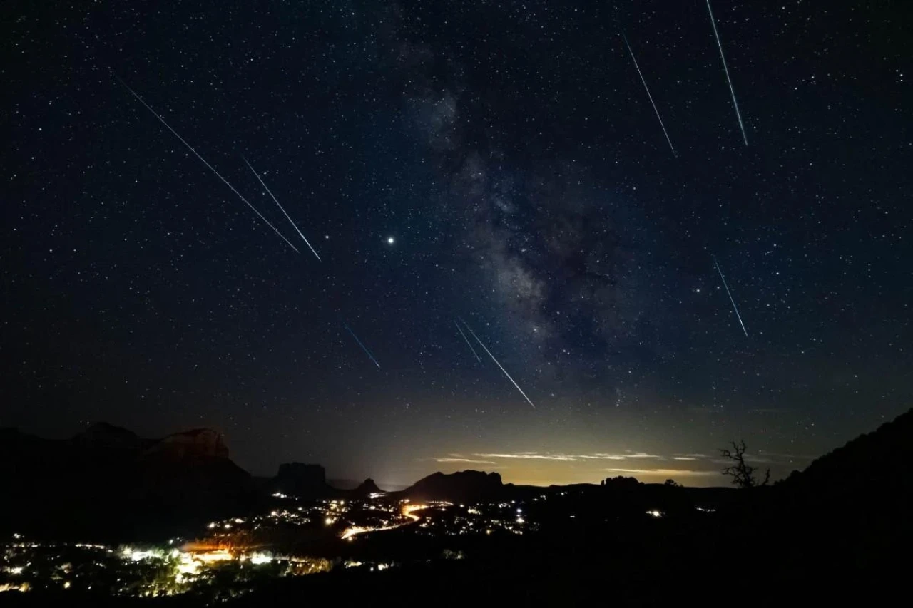 Saniyede 59km Hızla Perseid Meteor Yağmuru Geliyor!