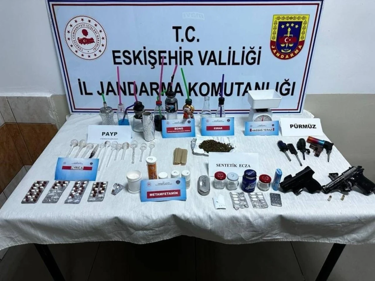 Eskişehir’de Uyuşturucu Ticareti Yapanlar Yakalandı