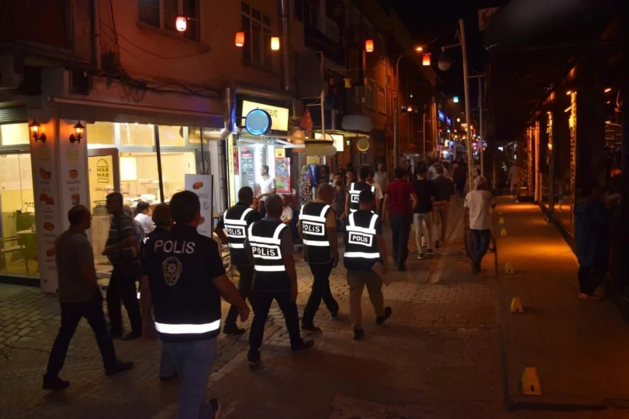 Eskişehir’de Polis Ekipleri 4 bin 957 Şahsı Sorguladı