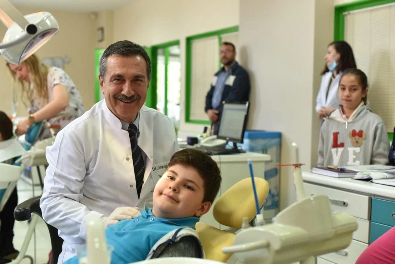 Eskişehir Tepebaşı&#8217;nda Ücretsiz Diş Tedavisi