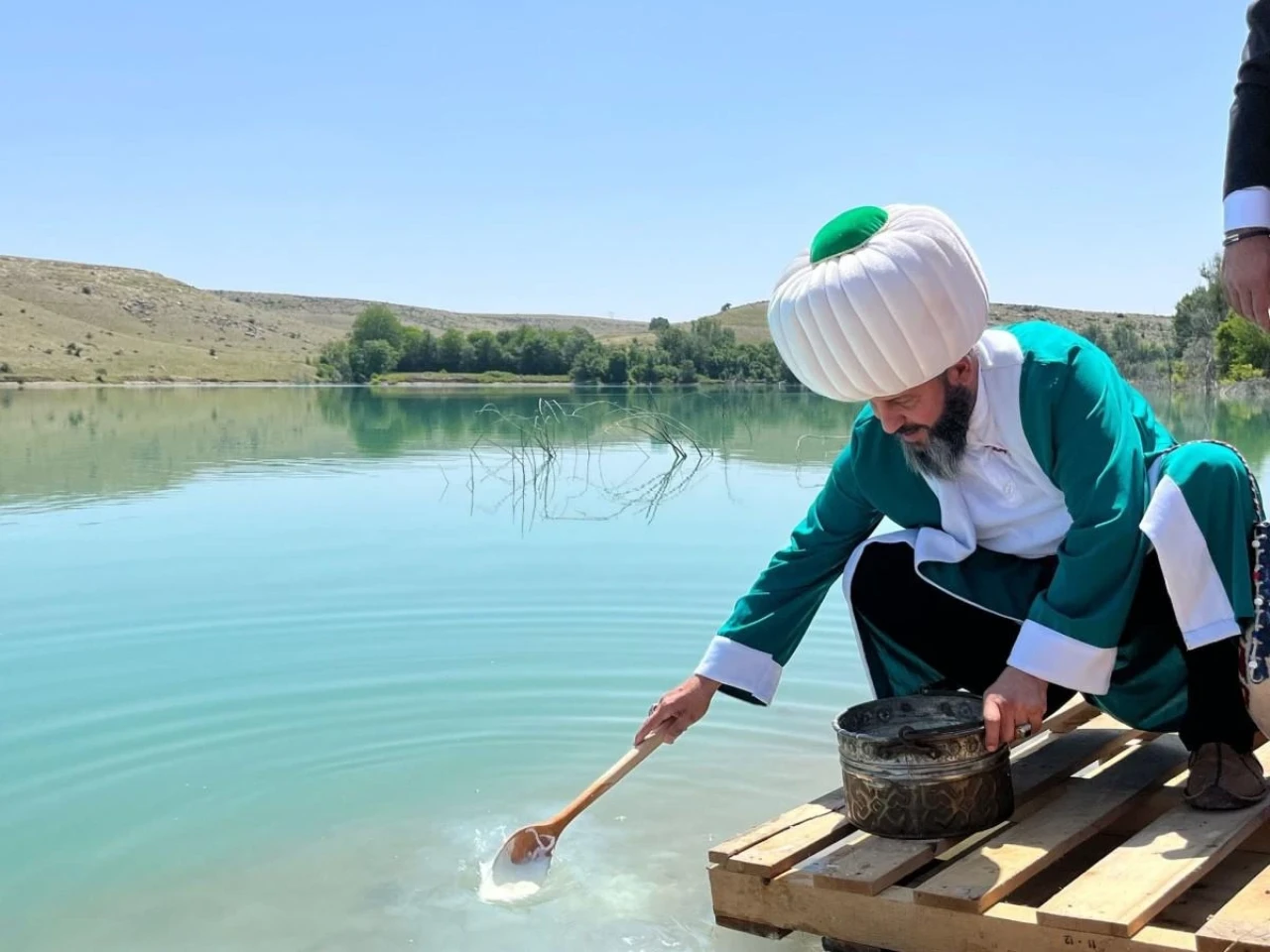 Eskişehir&#8217;de Göle Maya Çalınan Festival Başladı