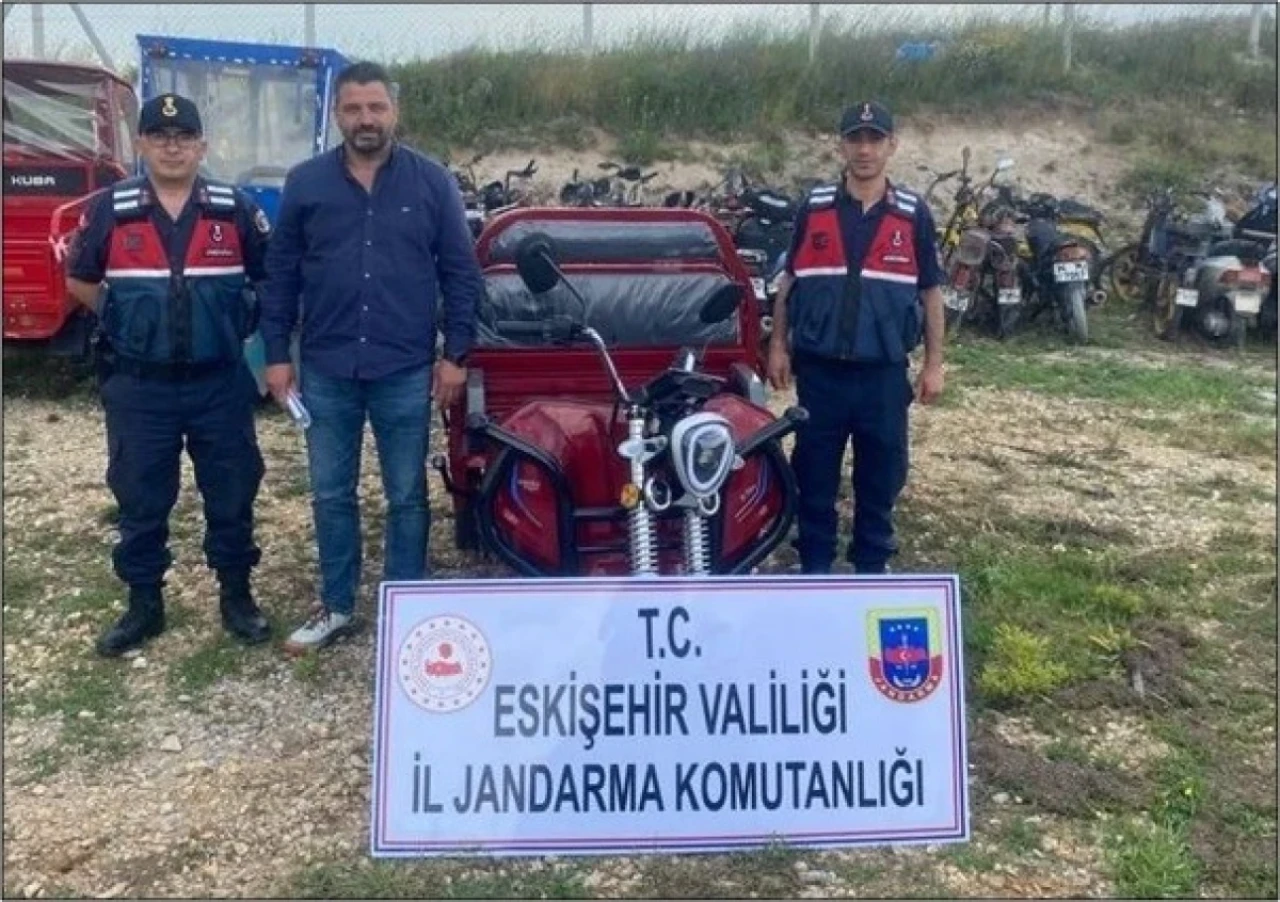 Eskişehir&#8217;de Çalınan Motosiklet Sahibine Ulaştırıldı