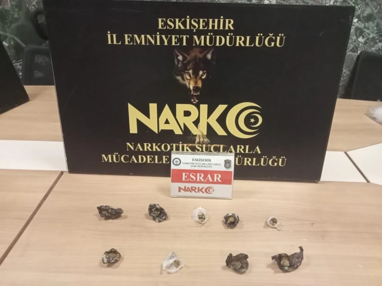 Eskişehir’de Uyuşturucu Operasyonunda 500 Gr Esrar Bulundu