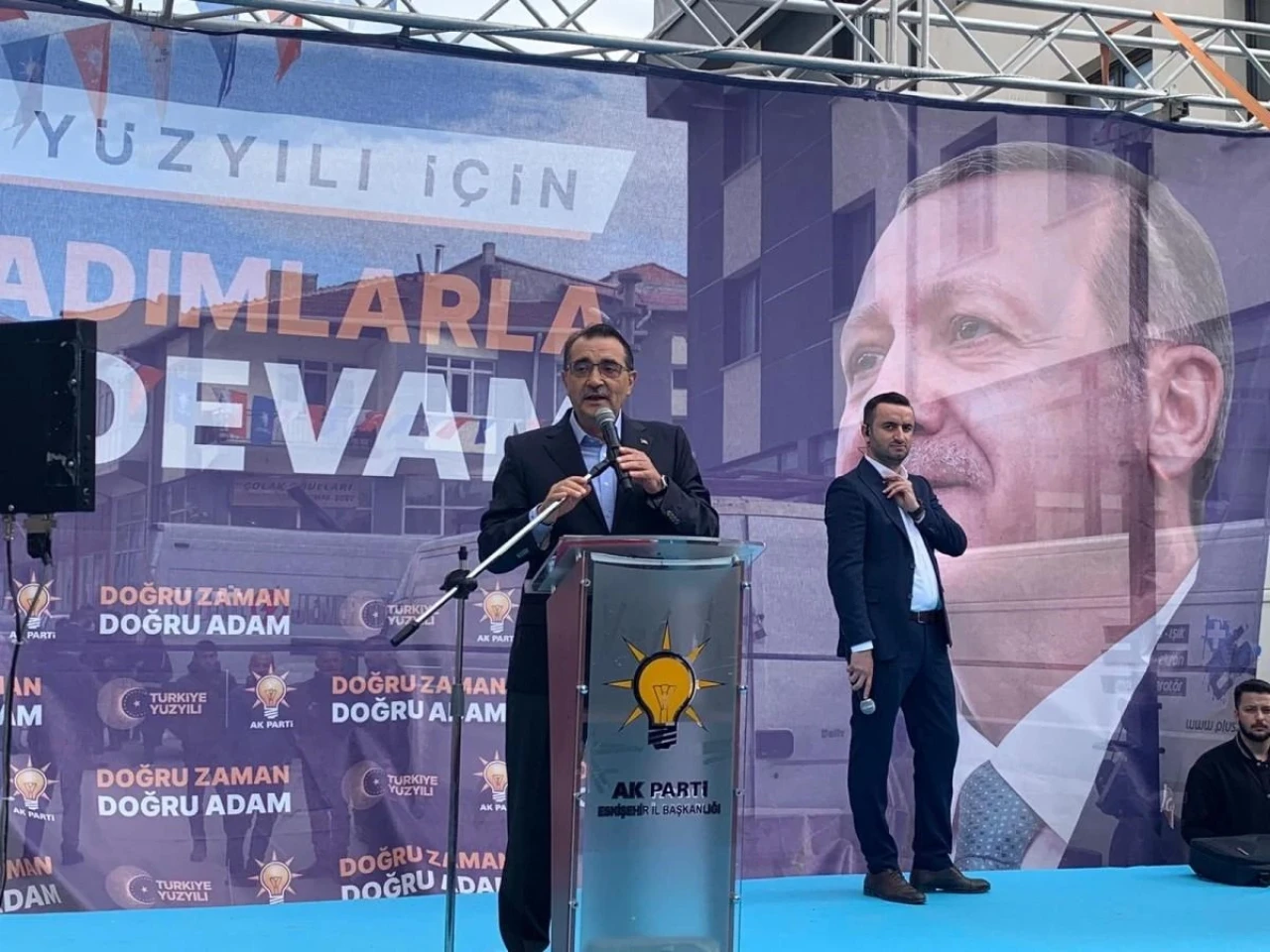 Bakan Dönmez Eskişehir Mitinginde Muhalefete Yüklendi