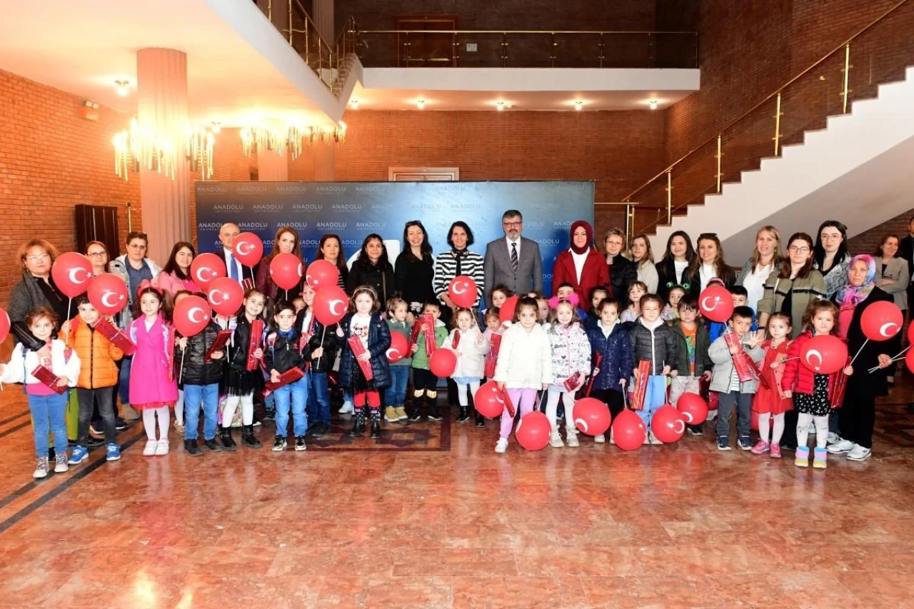 Eskişehir Anadolu Üniversitesi Bayramlaşma Töreninde Buluştu