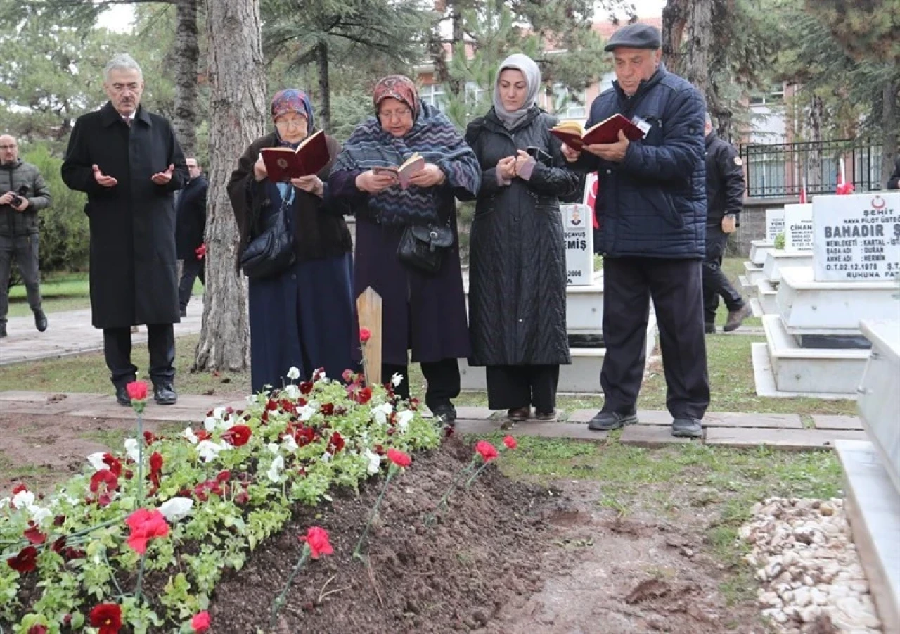 18 Mart Şehitleri Anma Töreni Düzenlendi