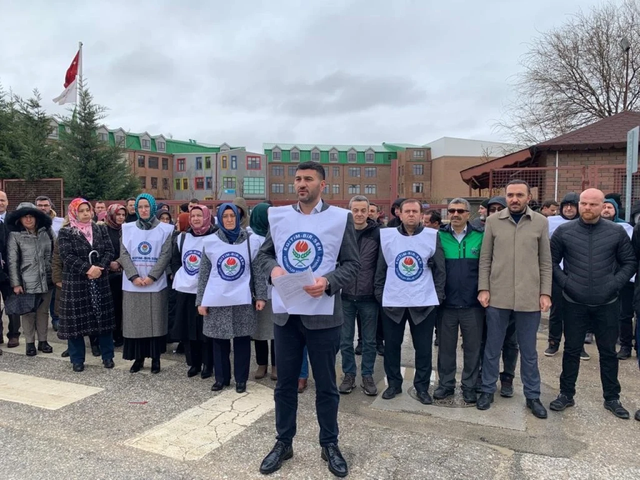 Eskişehir’de Başörtü Zulmü İddiası!