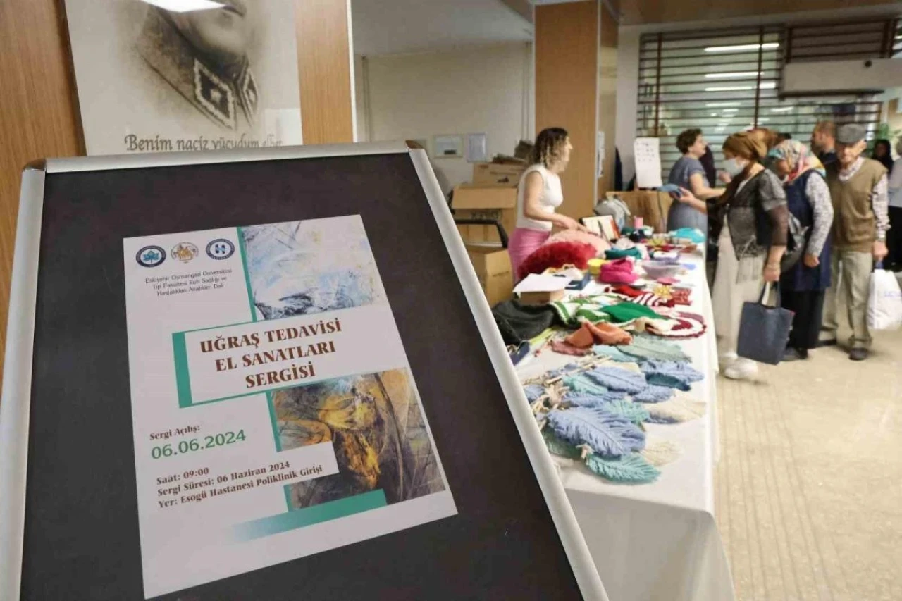 Psikiyatri Servisinde Yatan Hastalar İç Dünyalarını Sergiledi