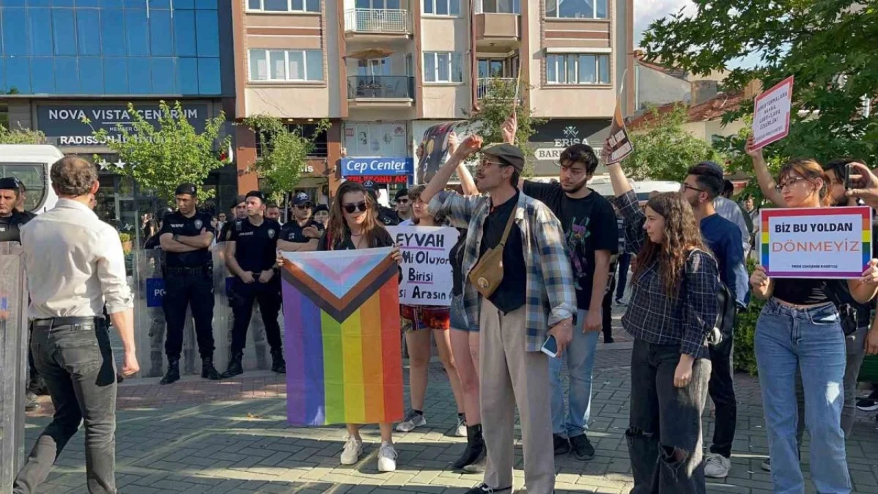 LGBT’li Eylemcilerden 4’ü Hakkında ‘Adli kontrol’ Kararı Verildi