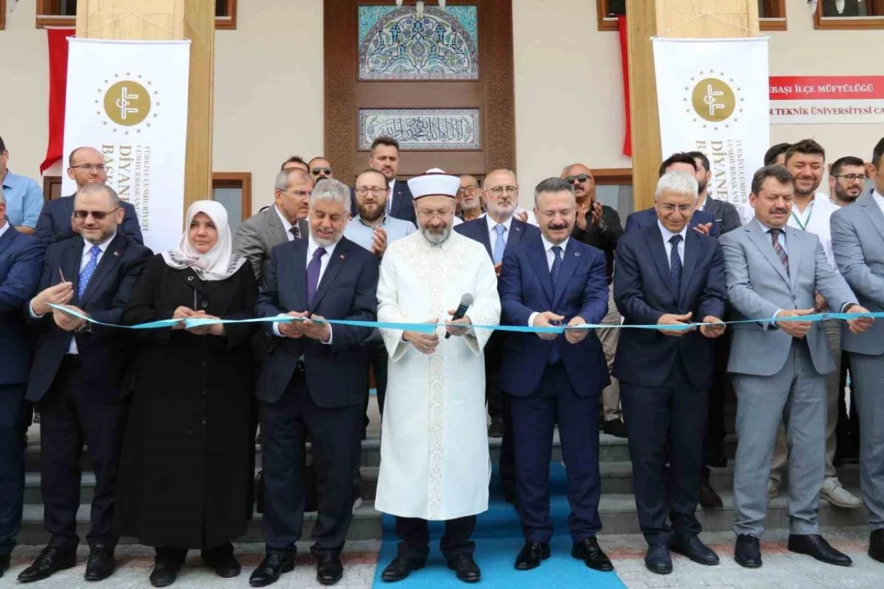 ESTÜ Camii Açılışına Diyanet İşleri Başkanı Erbaş Katıldı