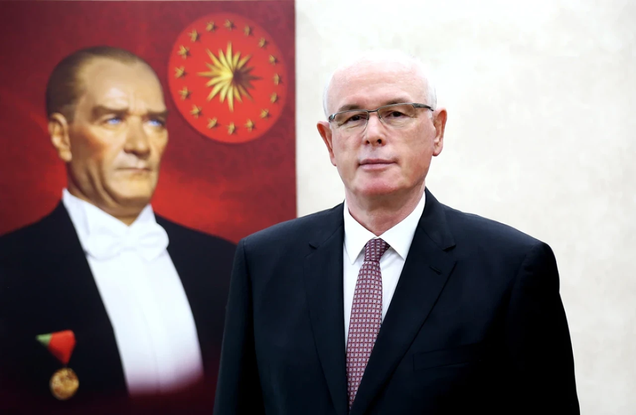 Odunpazarı Belediye Başkanı Kazım Kurt, 15 Temmuz darbe girişiminin 8’inci yıldönümü nedeniyle bir mesaj yayınladı.