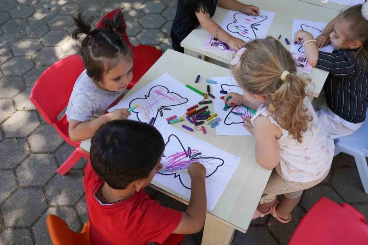 Tepebaşı Belediyesi'nden Çocuklara Oyun Etkinlikleri