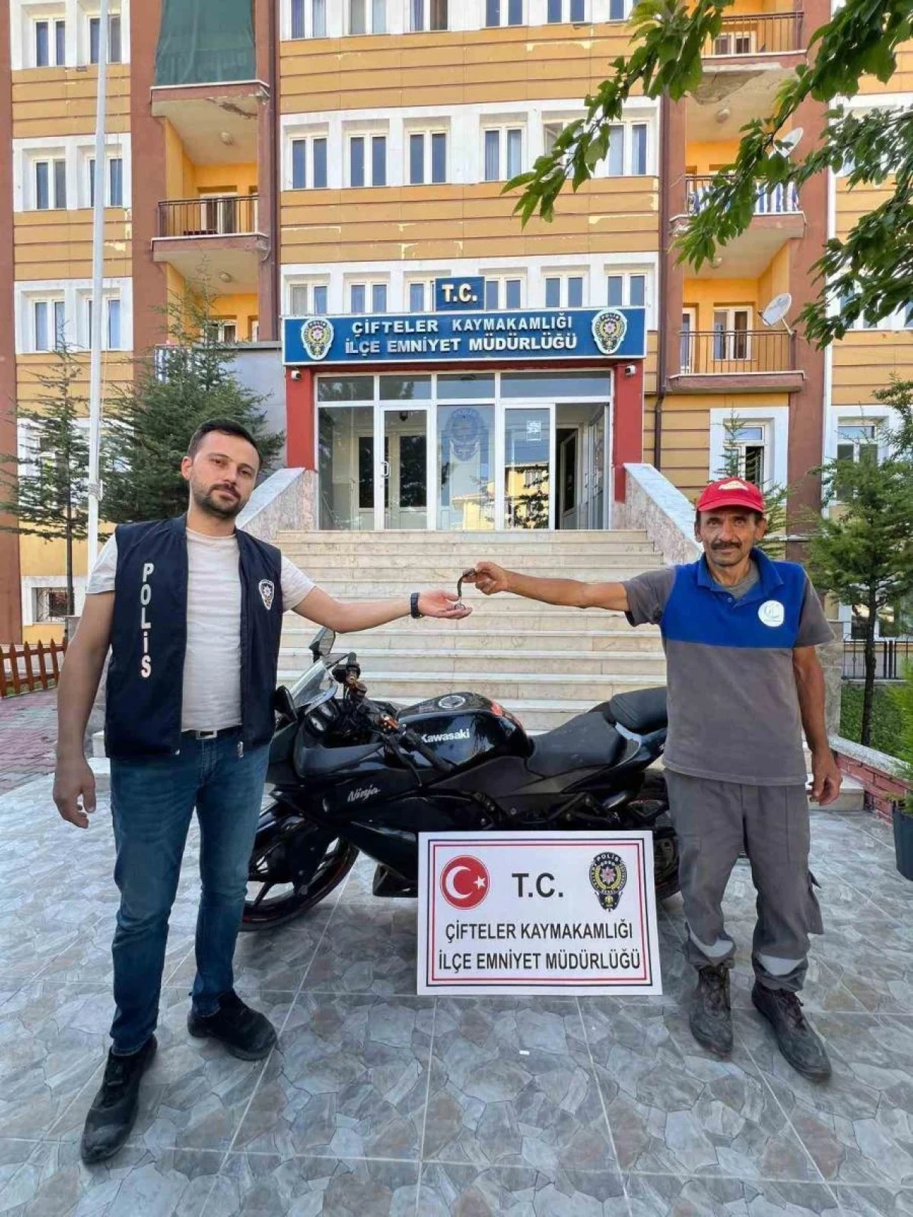 Çalıntı Motosiklet Bulunarak Sahibine Teslim Edildi