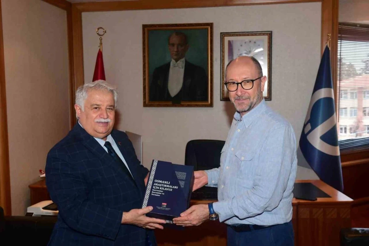 TÜBA Başkanı, Anadolu Üniversitesi Rektörü Erdal’ı Ziyaret Etti