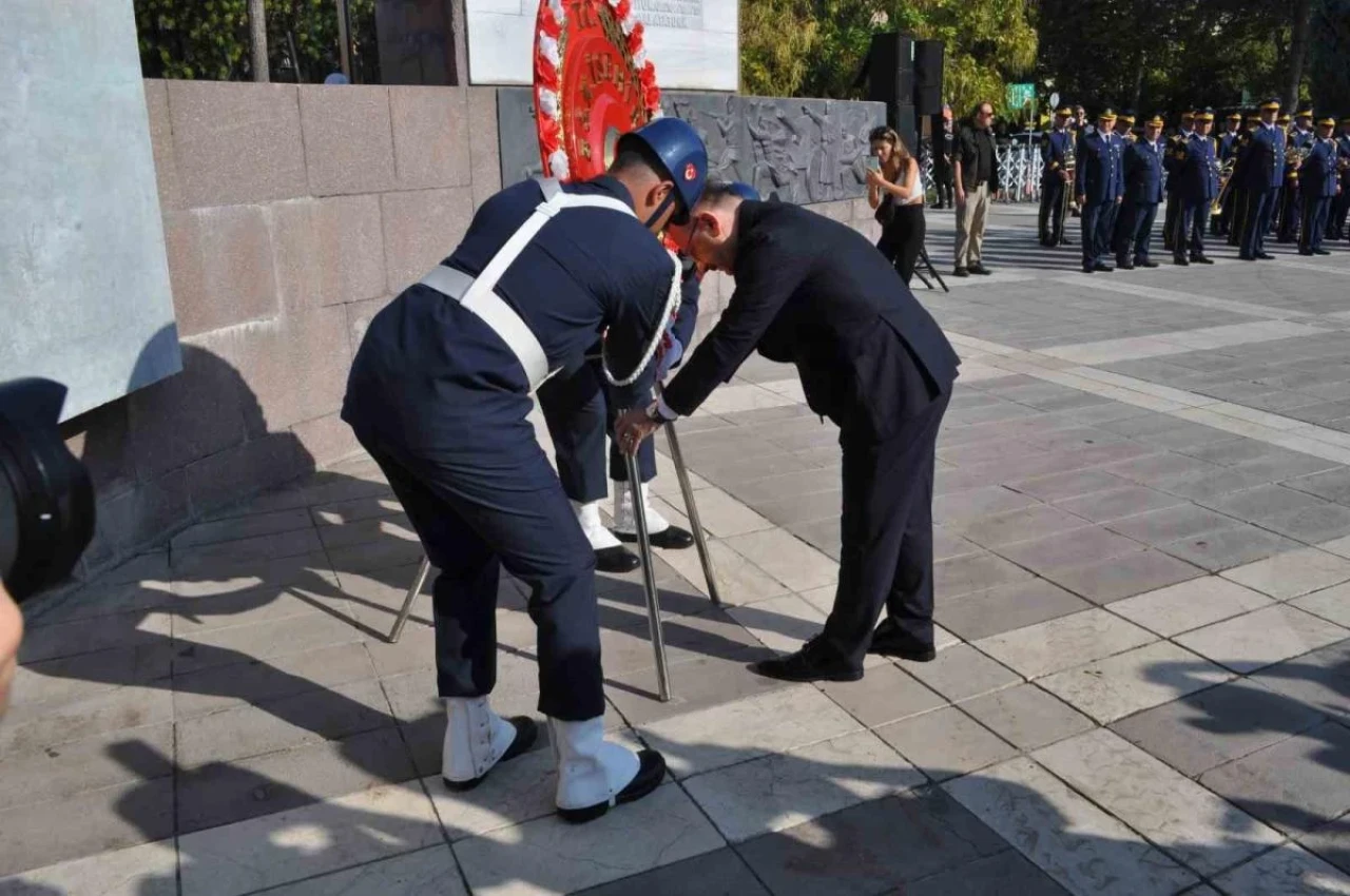 Eskişehir'de Zafer Bayramı Kutlamaları Başladı