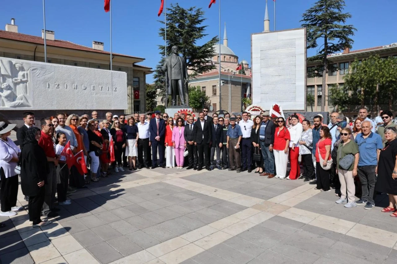 CHP Eskişehir İl Teşkilatı Büyük Zaferi Andı