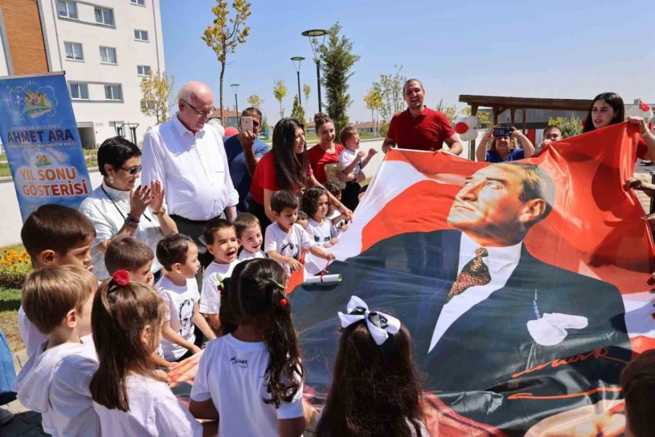 Ahmet Ara Engelsiz Gündüz Bakımevi ve Kreşi İl Mezunlarını Verdi