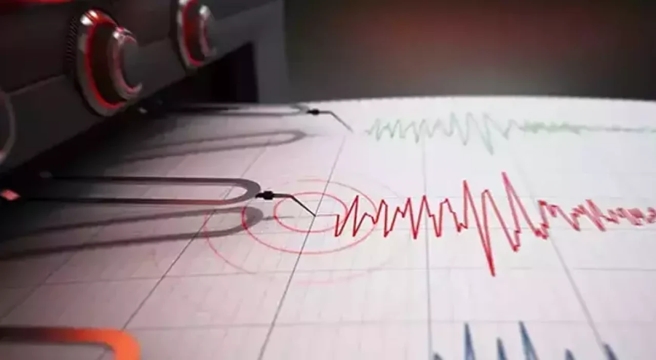 Eskişehir'in Komşu İlinde Deprem Paniği Yaşandı