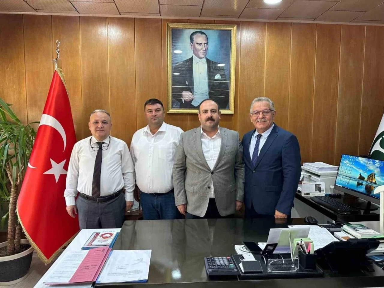 İnönü Belediye Başkanı ve AK Parti İlçe Başkanı, Eskişehir Şeker Fabrikası’nı Ziyaret Etti