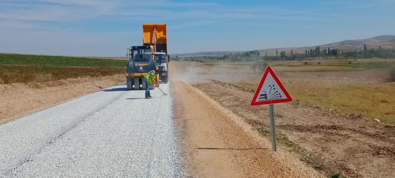 Eskişehir Büyükşehir Belediyesi'nin Yol Çalışmaları Devam Ediyor