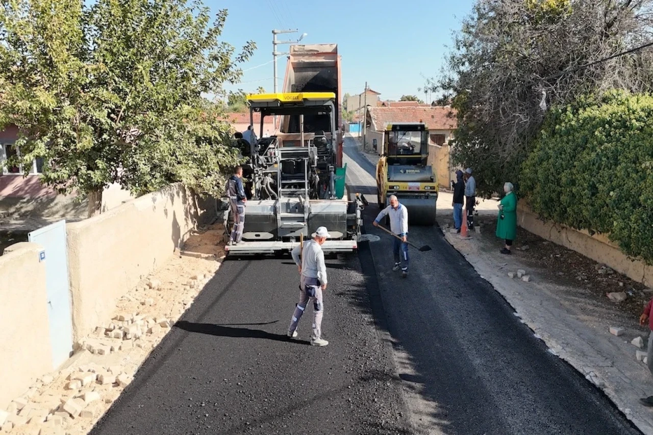 Büyükşehir Belediyesi'nden Alpu’ya Konforlu Yol Çalışmaları