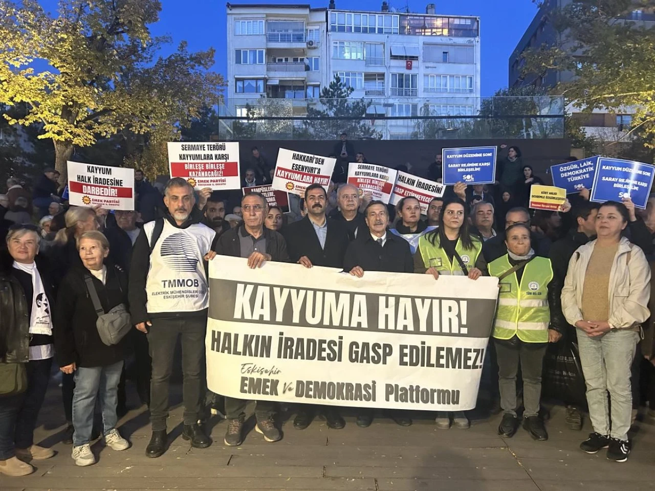 Eskişehir Emek Ve Demokrasi Platformu: "Kayyum, Halkın İradesini Gasp Etmektir"